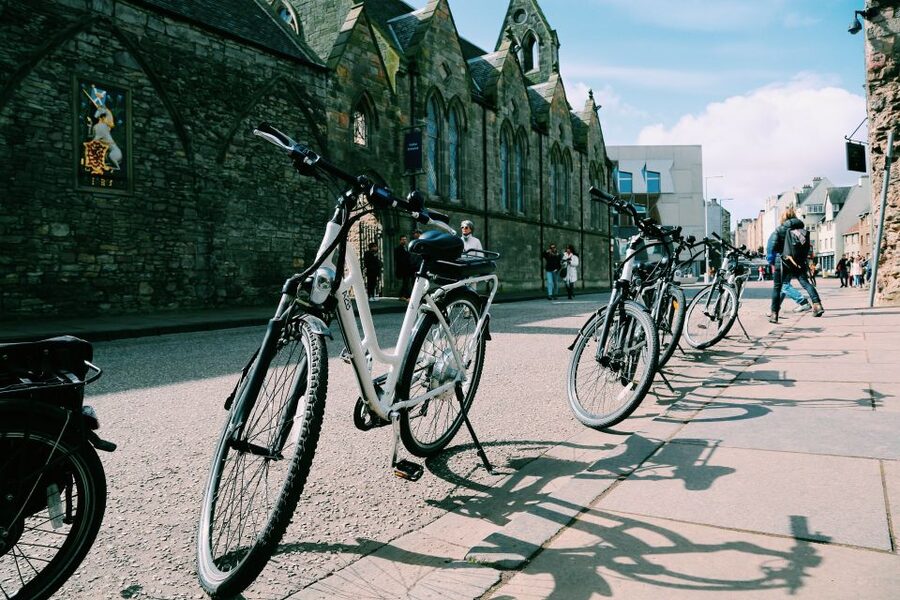 Edinburgh: Scenic Bike Tour - Salisbury Crags and the view back to town