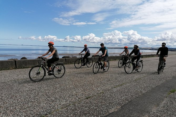 Edinburgh Sky to Sea Bike or E-Bike Tour with Transfer by TBC - Finishing among Georgian streets