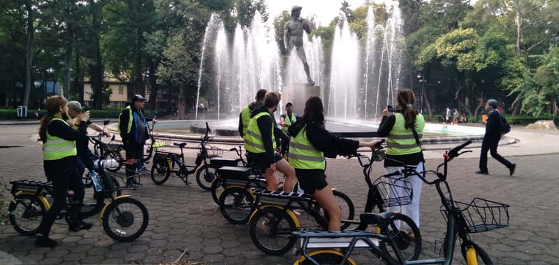 Electric Bike City Tour with a taco stop. - Starting in Roma Norte, with the city ahead