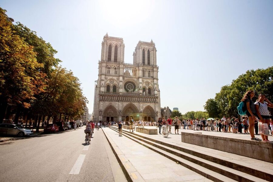 Electric Bike Tour of Paris’ Hidden Gems - Quiet bridges, parks, cafés, and lesser-known corners