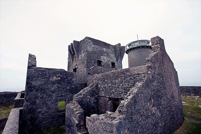 Electric biking on Inishmore island. Aran island. Self-guided. Full day. - Traditional music and the human side of Inishmore