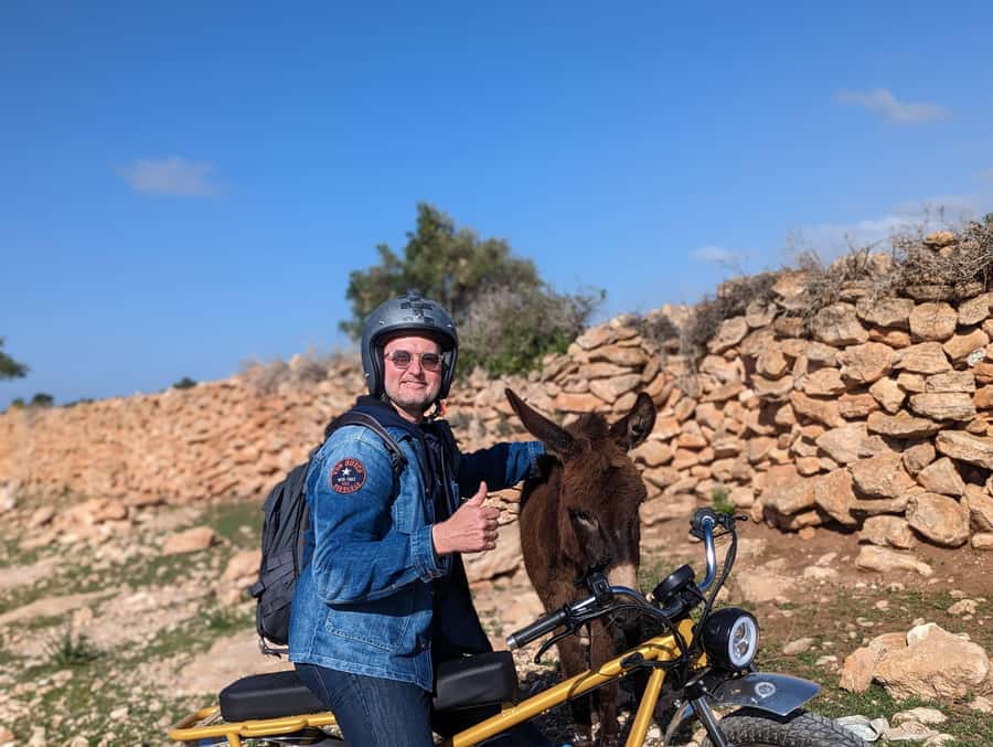Essaouira: Area Highlights Guided E-Bike Tour - Along the beach toward Mogador Island