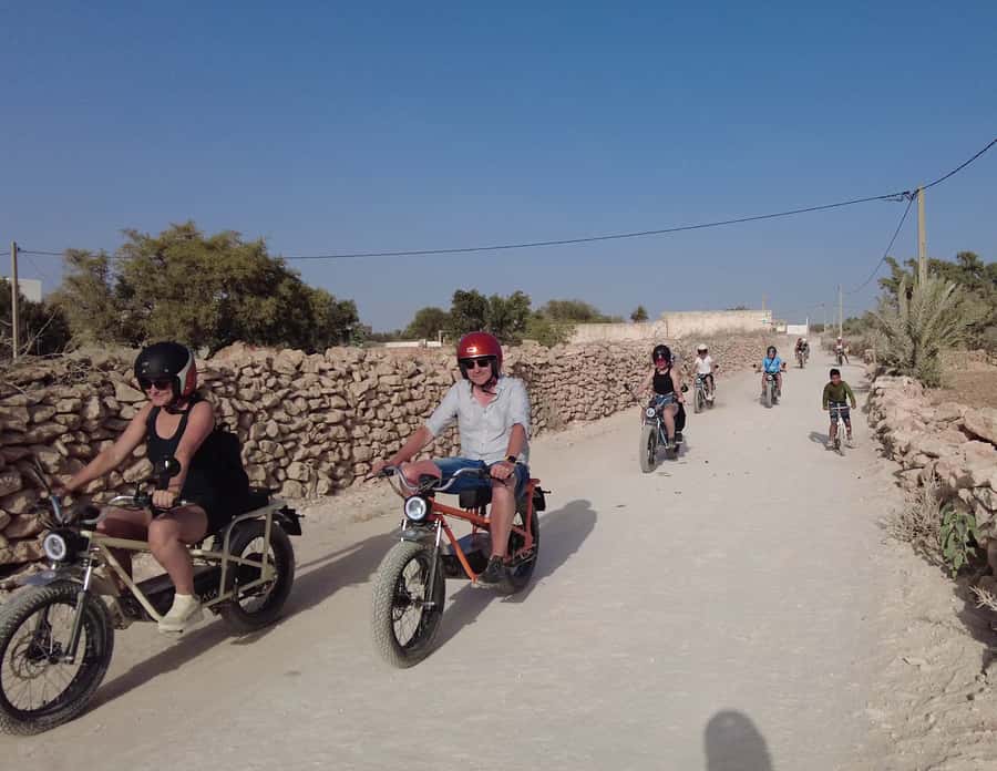 Essaouira: Area Highlights Guided E-Bike Tour - The old hippy village and its photo stops