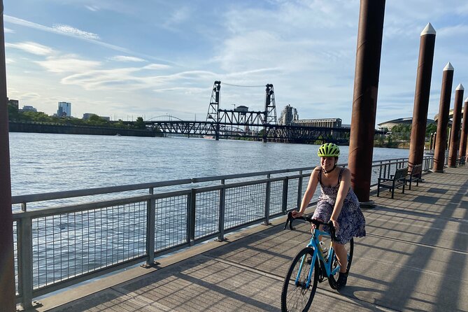 Essential Portland Oregon Bike and E-Bike Tour! - Eastbank Esplanade and the Willamette River
