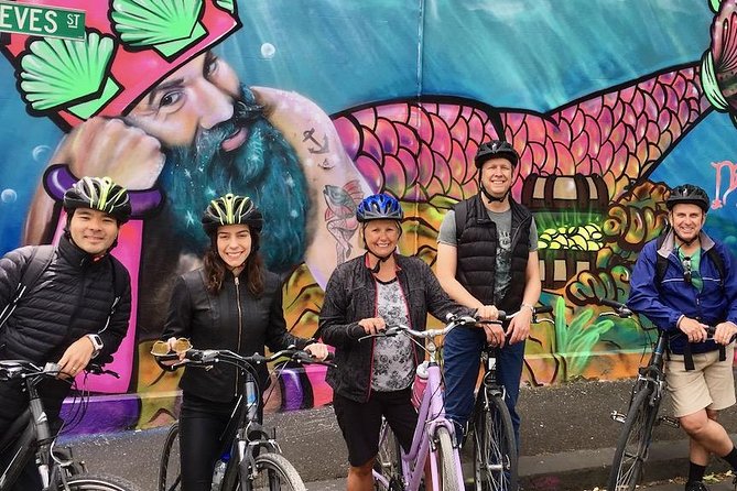 Famous Melbourne City Bike Tour - Following the Yarra River and Docklands waterfront