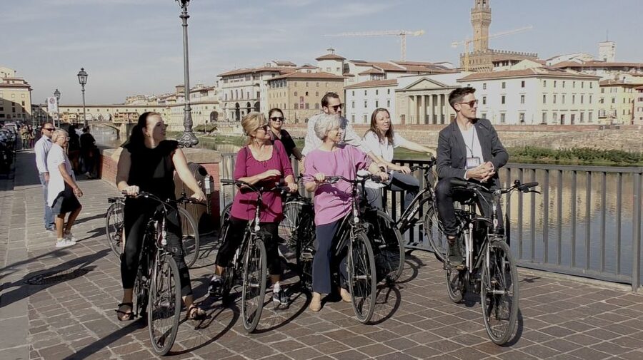 Florence: 2-Hour Guided Bike Tour - The Duomo, Piazza della Repubblica, and Florence’s showpiece center