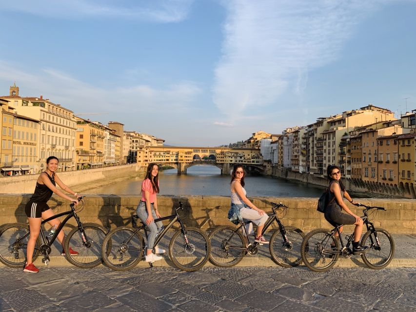 Florence: 2-Hour Guided Sightseeing Bike Tour - Bikes, safety, and the crowd problem