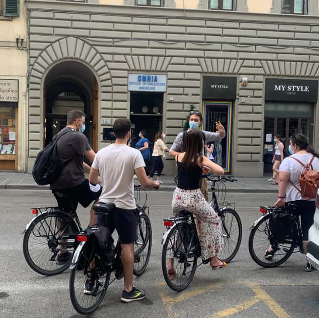 Florence Bike Tour & Sunset & Piazzale Michelangelo - Along the Arno River toward the view