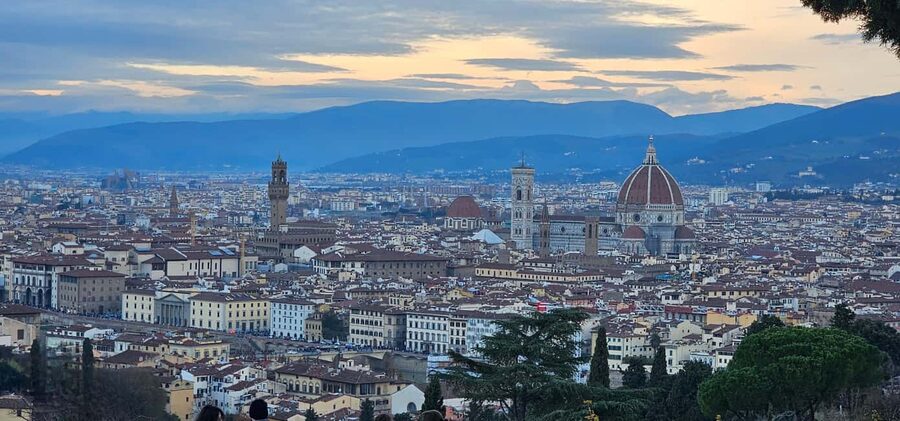 Florence Bike Tour & Sunset & Piazzale Michelangelo - Meeting at the red 21R number