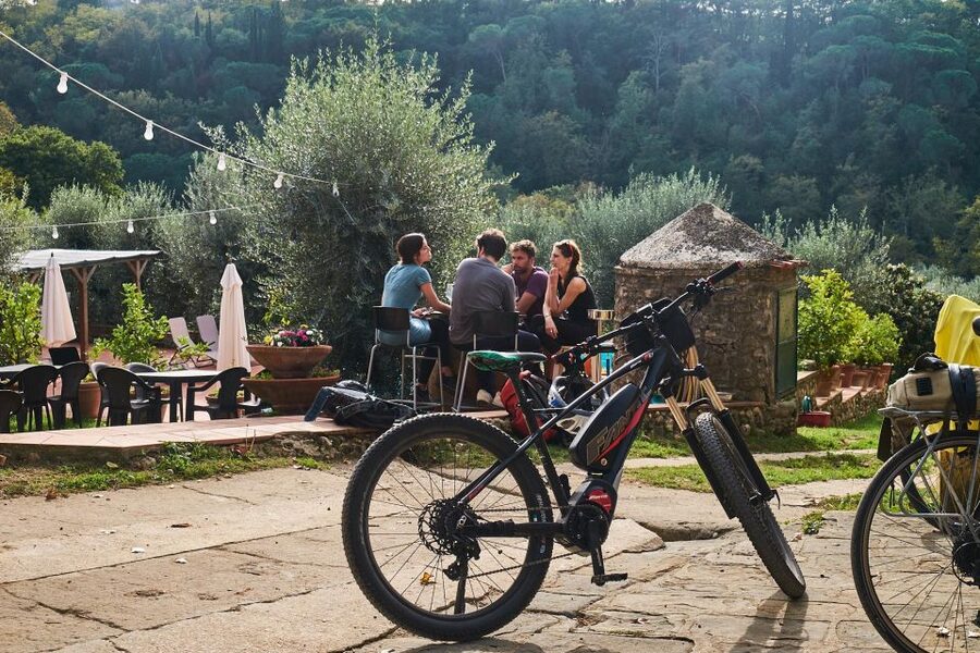 Florence: Chianti E-Bike Tour with Tuscan Lunch & Winery - La Pia and the farm visit