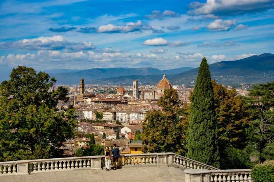 Florence:E-Bike City Tour with stop at Piazzale Michelangelo - Why an e-bike makes sense in Florence