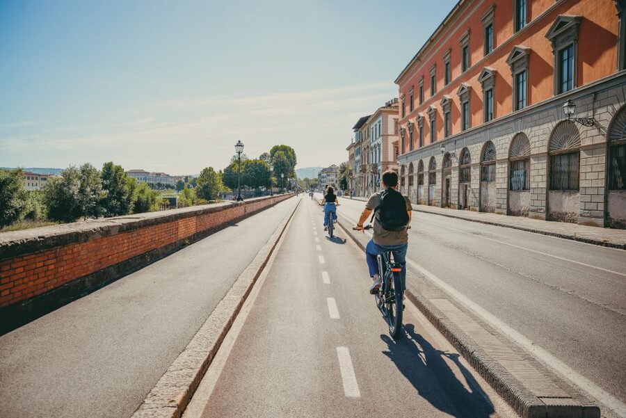 Florence: Night Tour by Electric Bike - Crossing Florence as the evening cools