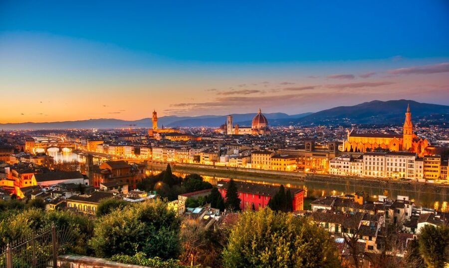 Florence: Night Tour by Electric Bike - What the guide adds to the ride