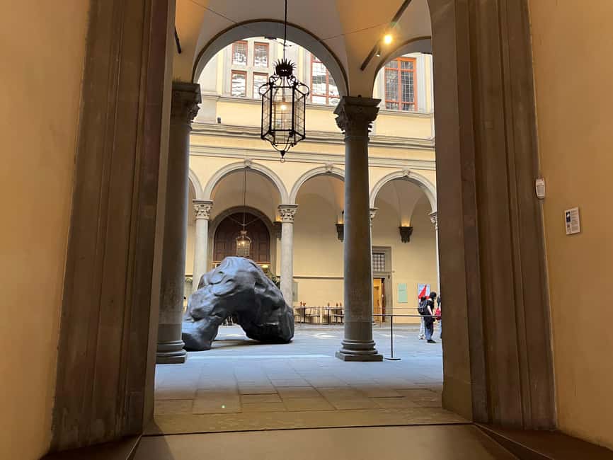 Florence Premium E-Bike Tour + Photo Shoot and Tastings - Piazza della Repubblica and the Duomo complex
