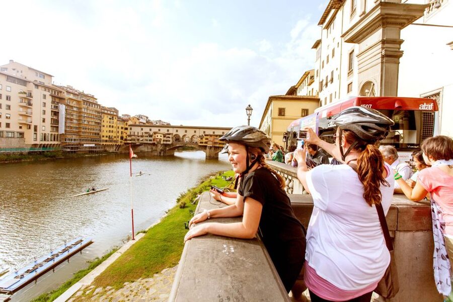 Florence: Private Bike Tour - Ponte alle Grazie and the Arno views