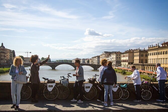 Florence Vintage Bike Tour–guided, small group or private option - Why a bike works so well in central Florence