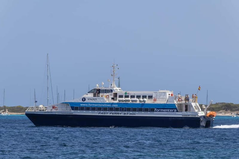 Formentera: discover our fast ferry + bike package - Arriving at La Savina and finding the bike