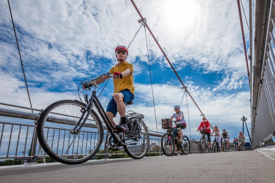 Frankfurt: Full-Day Bicycle or E-Bike Rental - Why a rental works well in Frankfurt