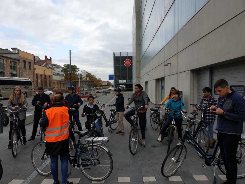 Frankfurt: Unique E-Bikes Tours - What the guide adds to the ride