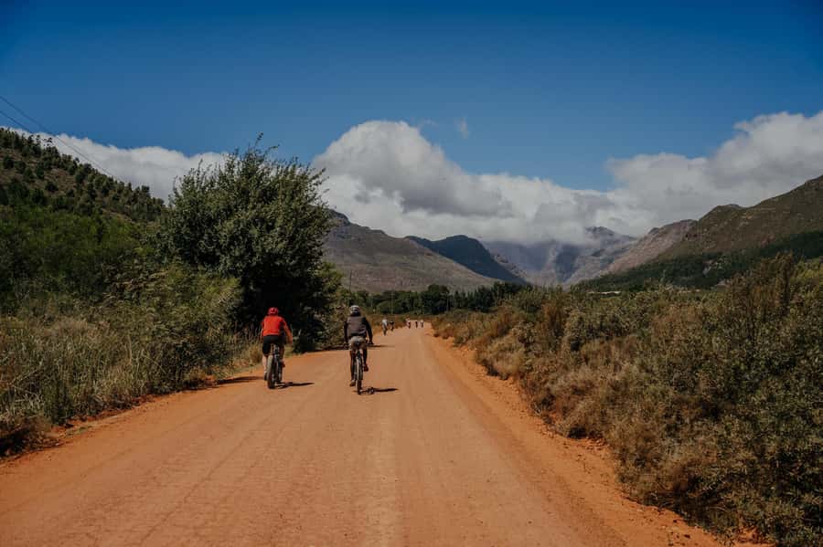 Franschhoek: E-Bike Guided Winery Tour - The final 20 minutes back through Franschhoek