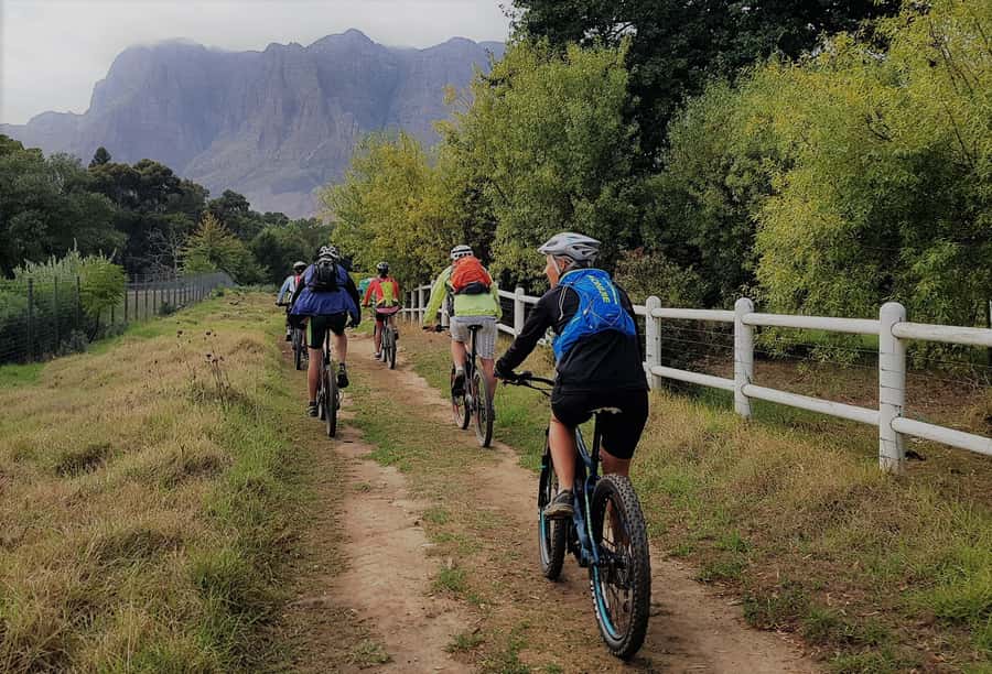 Franschhoek: E-bike Tour with Wine Tasting and Lunch - Starting in Stellenbosch with the right expectations