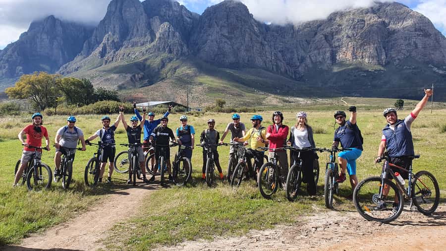 Franschhoek: E-bike Tour with Wine Tasting and Lunch - Arriving at a Franschhoek wine estate