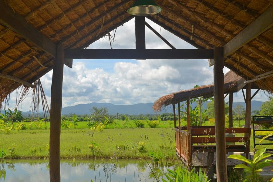 From Chiang Mai: Mae Taeng Valley and Waterfalls Cycle Tour - Leaving Chiang Mai for Mae Taeng Valley