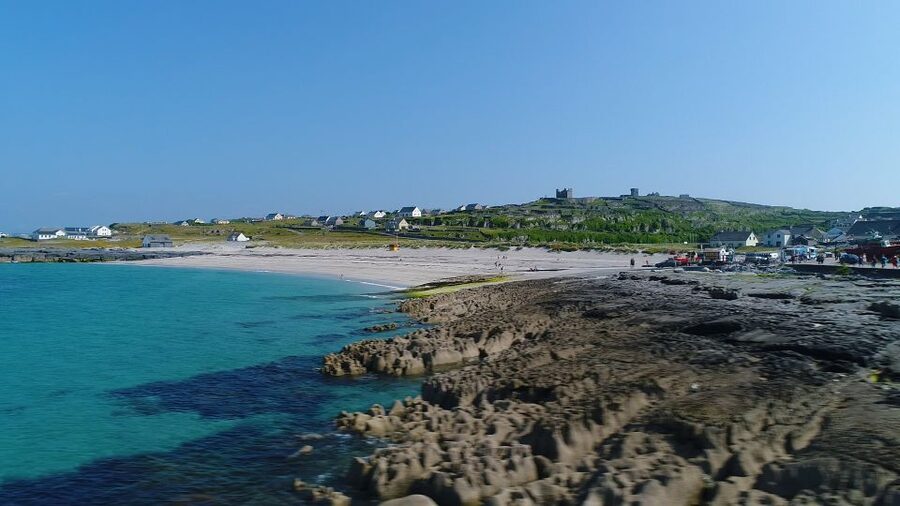 From Doolin: Day Trip to Inisheer with Bike or Bus Tour - Price, timing, and what the $142 covers
