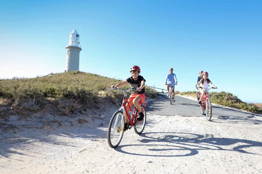 From Fremantle: Rottnest Island Ferry and Bike Day Tour - Choosing a route around the island
