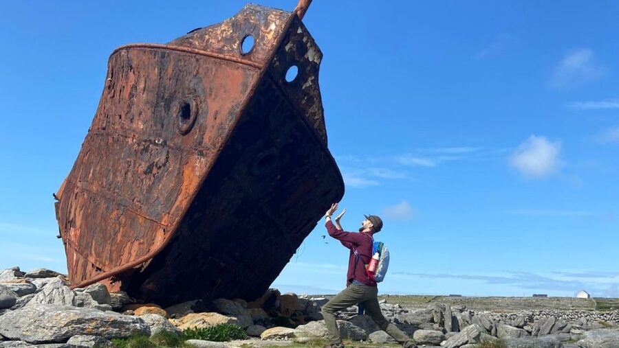 From Galway: Day Trip to Inisheer with Bike or Bus Tour - Tea, scones, and island stories
