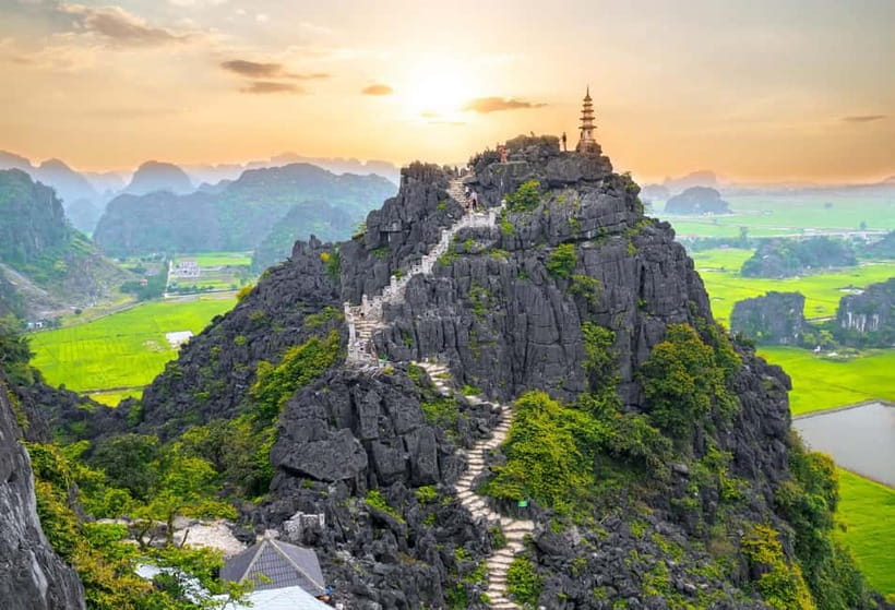 From Hanoi: Hoa Lu, Tam Coc, Mua Cave & Cycling in Ninh Binh - The long road from Hanoi to Ninh Binh