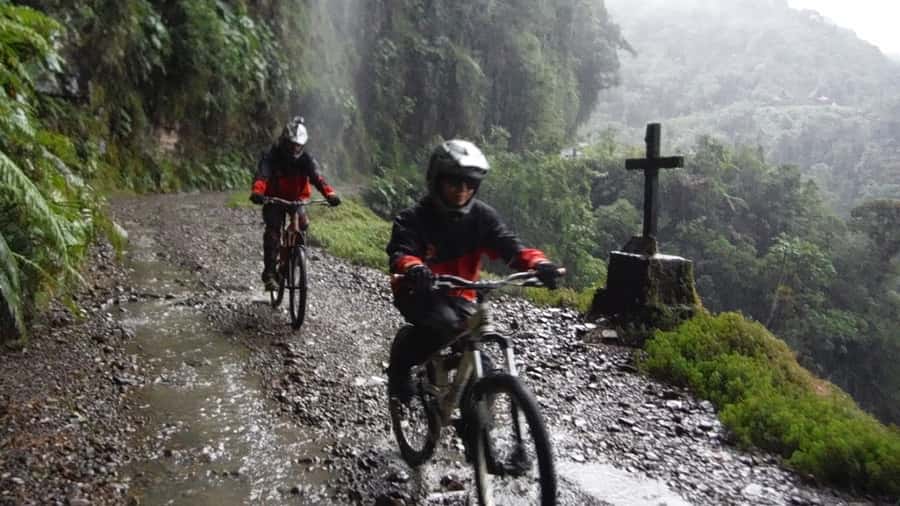 From La Paz: The World's Most Dangerous Road Biking Tour - Stops, viewpoints, and the end of the dirt road