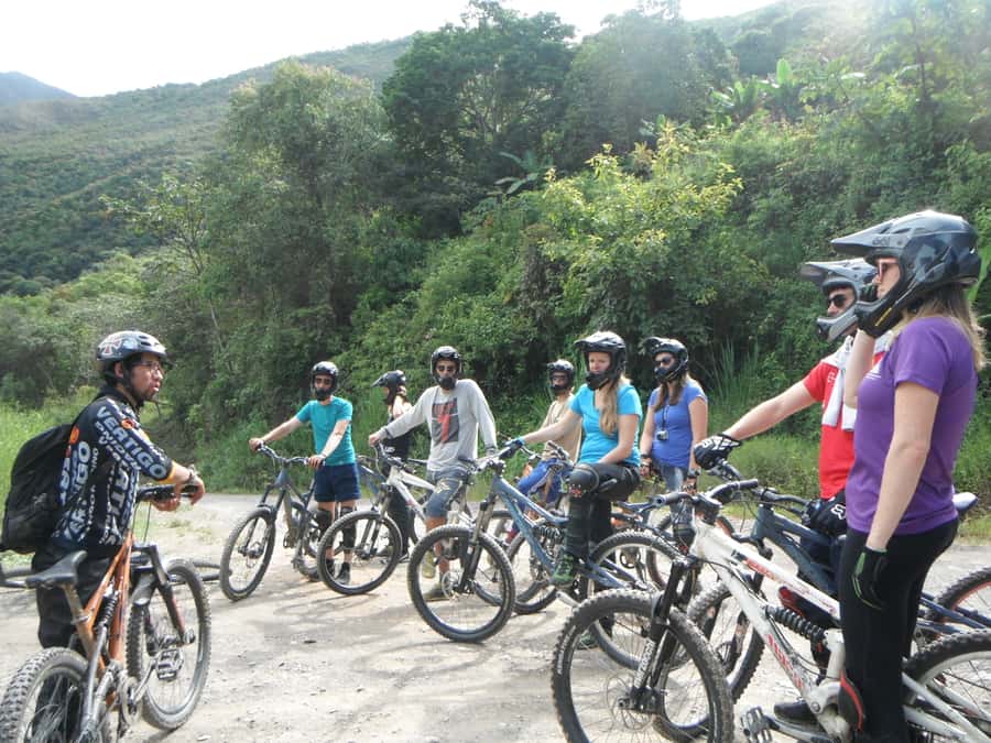 From La Paz: The World's Most Dangerous Road Biking Tour - The long return to La Paz