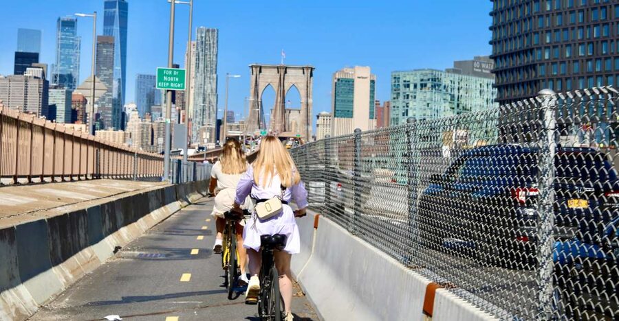 From Manhattan: 2-Hour Brooklyn Bridge Bike Tour - The guides are a major part of the value