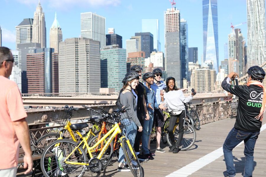 From Manhattan: 2-Hour Brooklyn Bridge Sightseeing Bike Tour - Crossing the Brooklyn Bridge uphill