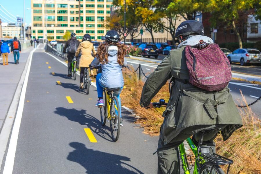 From Manhattan: 2-Hour Brooklyn Bridge Sightseeing Bike Tour - Starting at Chambers Street and City Hall