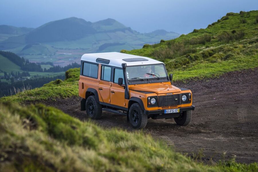From Ponta Delgada: Sete Cidades Jeep, Bike, & Kayak Ride - Who will enjoy this most
