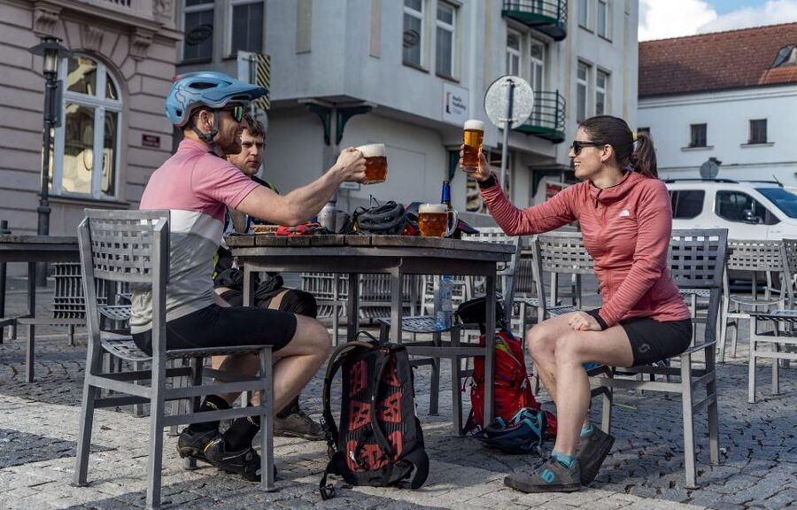 From Prague: E-Mountain Biking Trip to the Bohemian Paradise - The fast descent to Nebakov