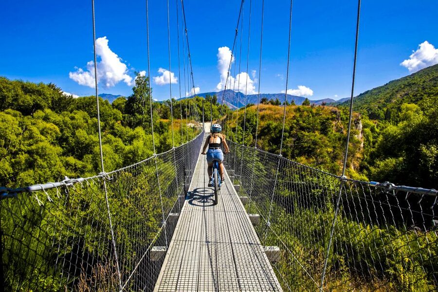 From Queenstown: 'Valley of the Vines' Wine and Bike Tour - Why this Queenstown day trip works