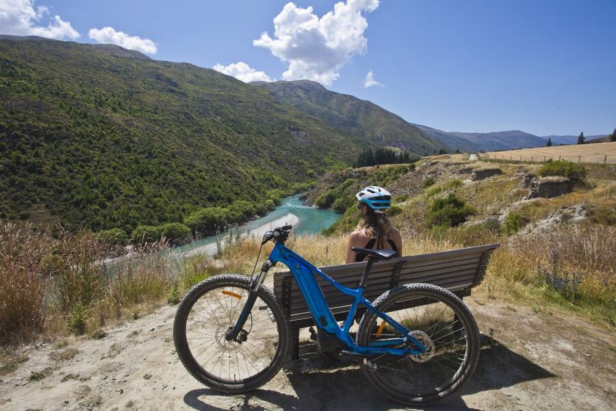 From Queenstown: 'Valley of the Vines' Wine and Bike Tour - Who should book this ride