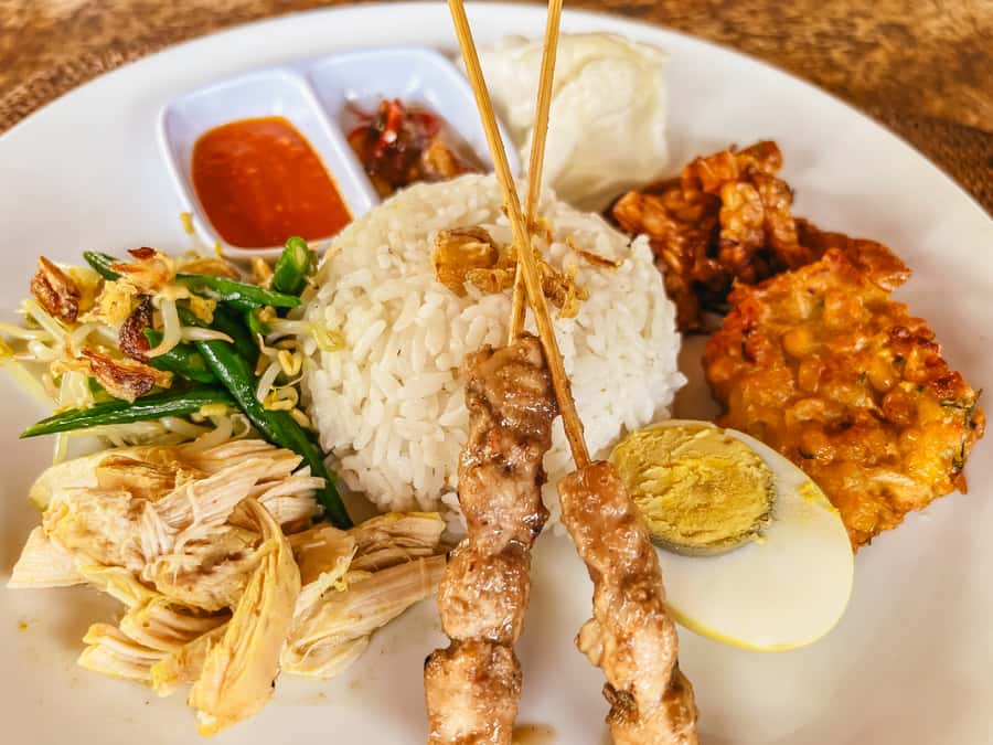 From Ubud: Downhill Bike Tour with Rice Terraces and Meal - From Ubud to Kintamani by Air-Conditioned Minivan