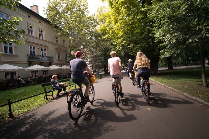 Full Bike Tour - the Old Town, Jewish Qtr & the Ghetto NEW BIKES - Collegium Maius and the university story