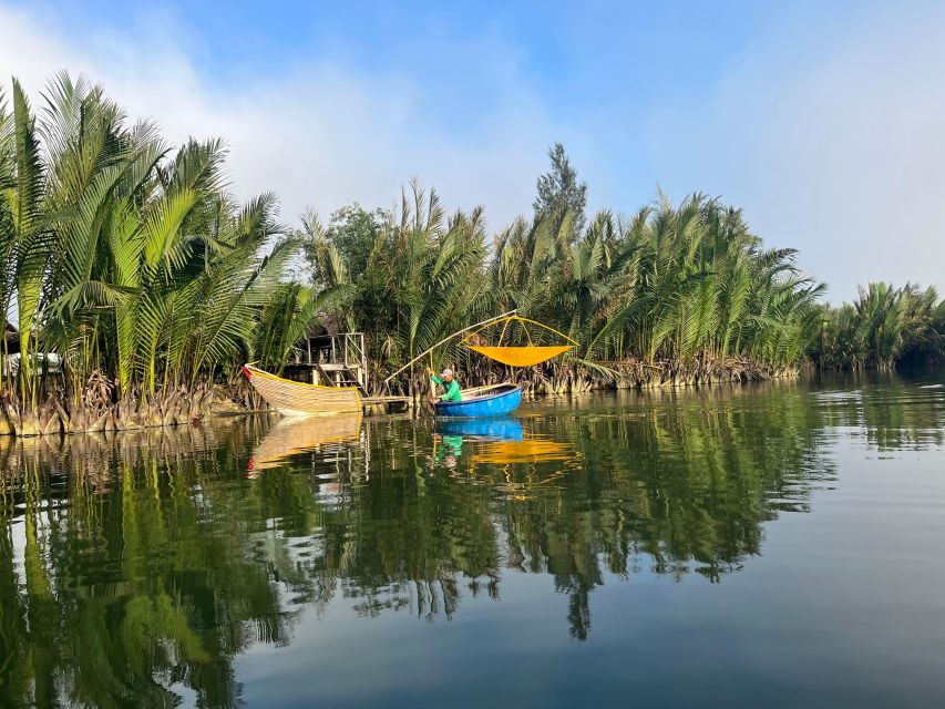 Funny day cycling, Buffalo riding and Basket boat - Guides, group size, and the human side