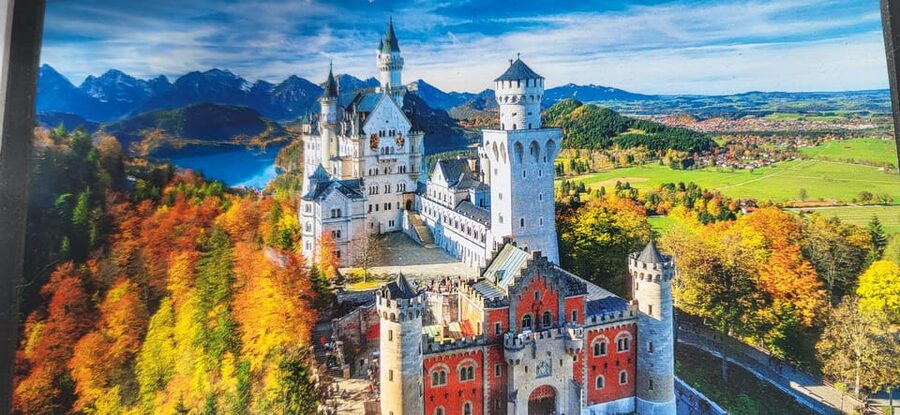 Füssen: Bike Hire and Neuschwanstein Castle Skip-the-Line - Reaching the castle from the village