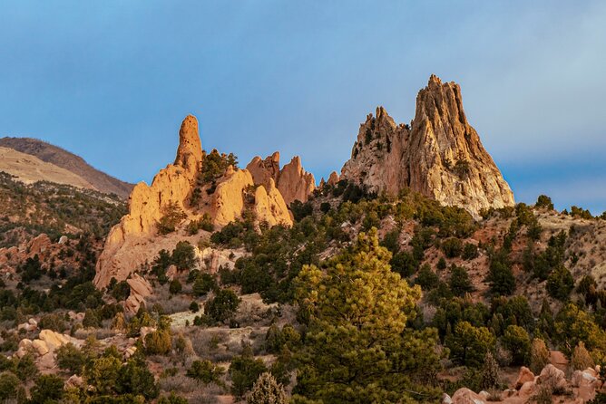 Garden of the Gods Highlights and Gems Guided E-Bike eBike Tour - Mineral water in Manitou Springs
