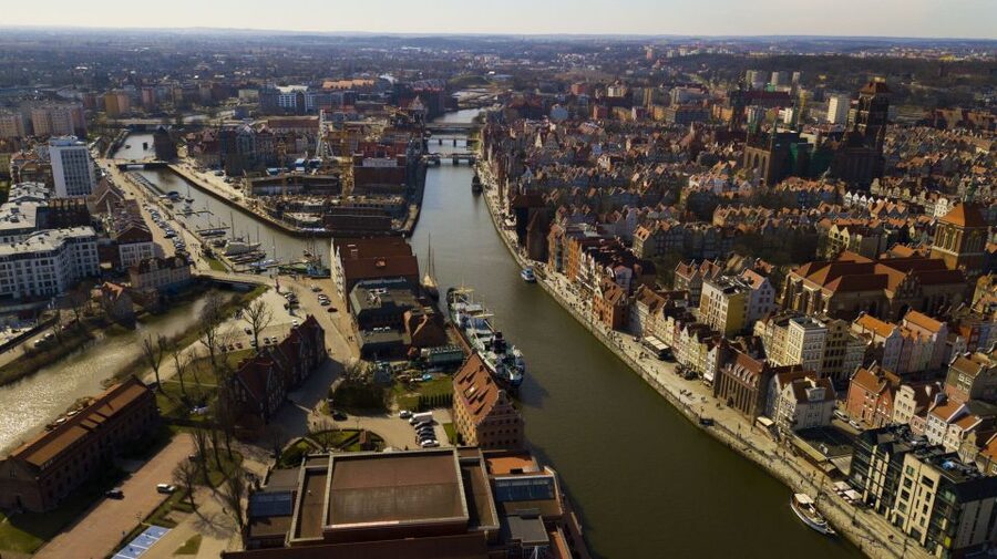 Gdańsk: Highlights Bike Tour - The BHP Hall and the Solidarity story
