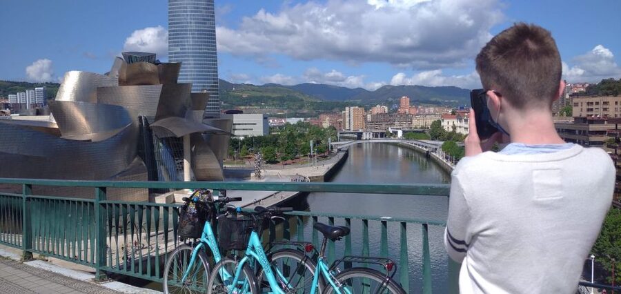 Getxo Seaside E-bike Tour: From Industrial Bilbao to the Sea - From central Bilbao to the river’s industrial edge