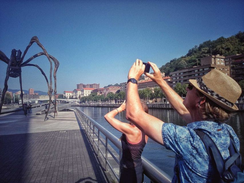 Getxo Seaside E-bike Tour: From Industrial Bilbao to the Sea - An afternoon with the e-bike