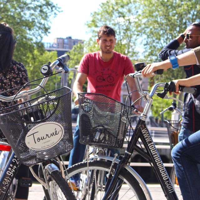 Getxo Seaside E-bike Tour: From Industrial Bilbao to the Sea - Group size, pace, and physical effort