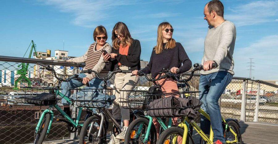 Ghent: City Highlights and Hidden Gems Guided Bike Tour - Key points at a glance